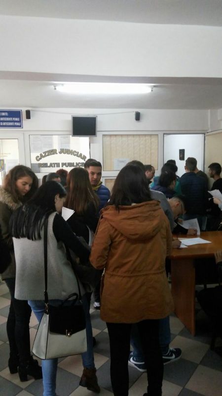 Peste 800 de gorjeni vor să devină polițiști! Astăzi este ultima zi de înscrieri