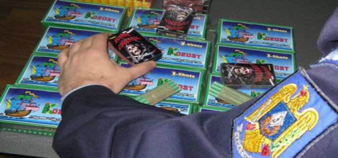 Cercetați după ce au fost prinși cu petarde