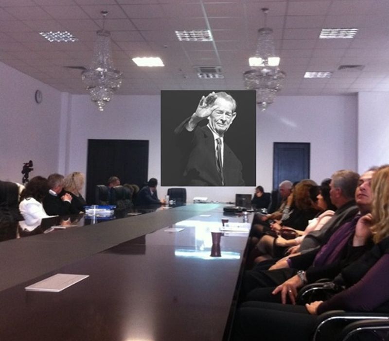 Masă rotundă cu tema: «IN MEMORIAM – Regele Mihai I»