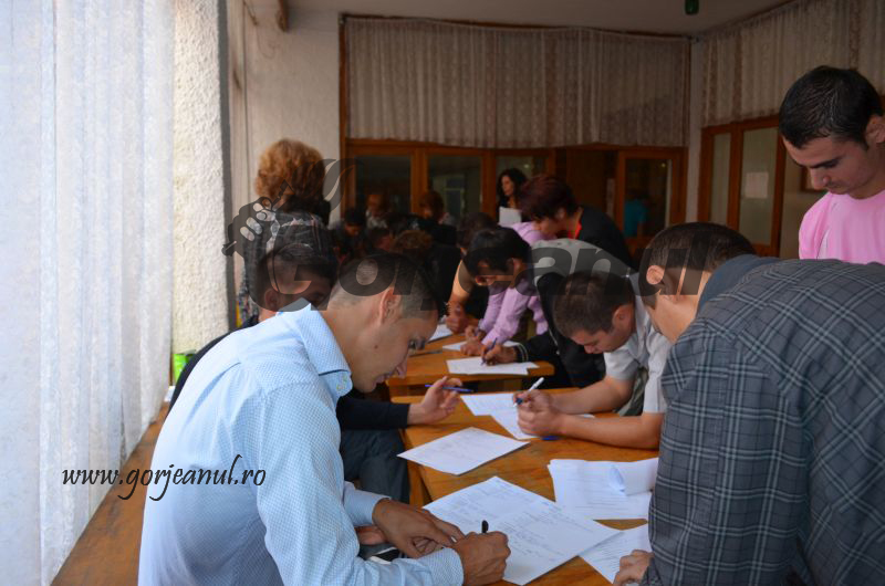 Noi cursuri de calificare pentru şomerii gorjeni