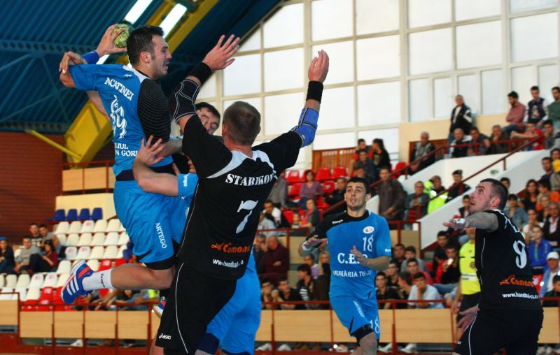 Veniri sonore la echipa de handbal