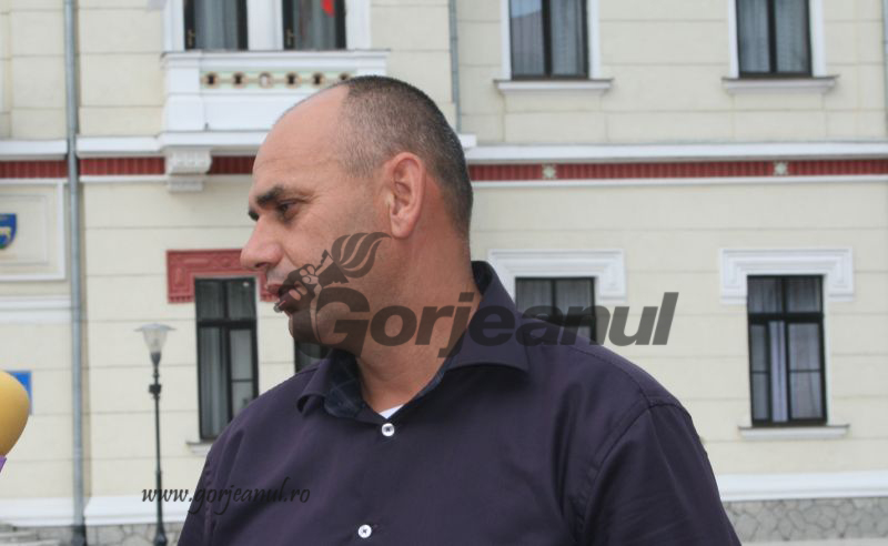 Bărbatul care l-a agresat pe fratele primarului din Slivilești, liber după o noapte petrecută în arest