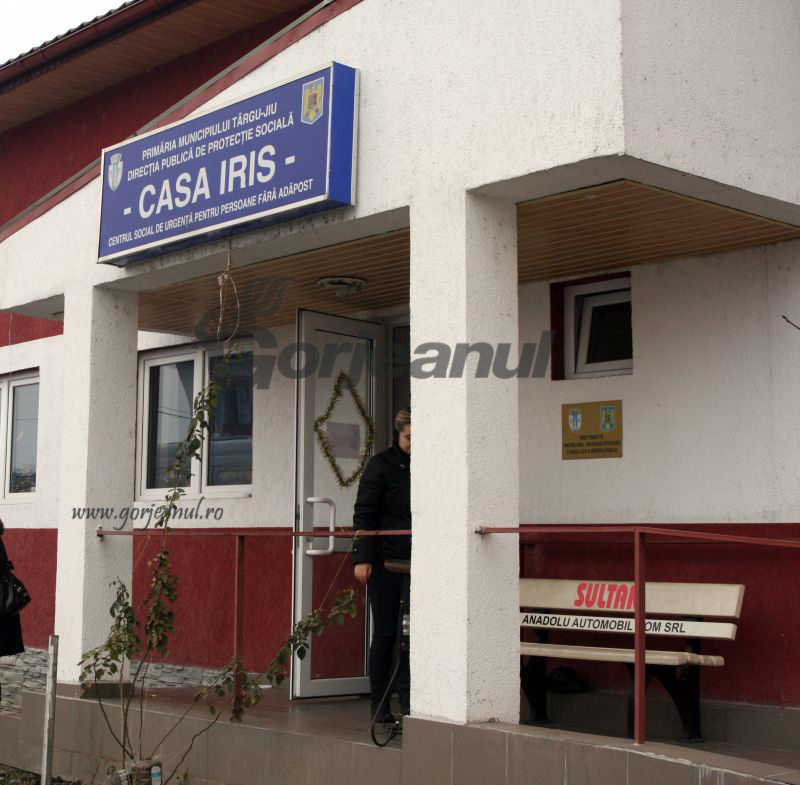 16 persoane, adăpostite de frig la Casa Iris