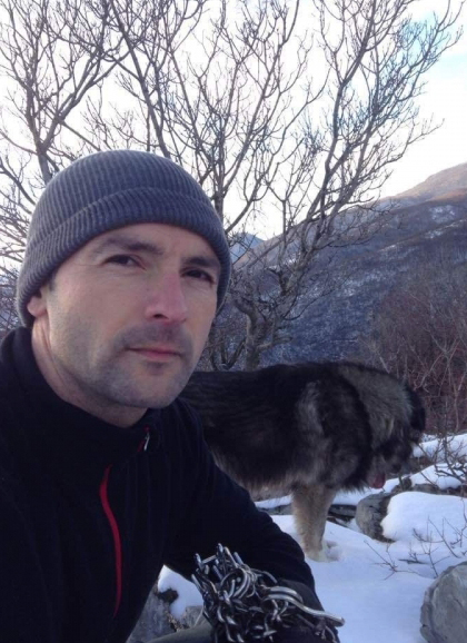 Pompier din Gorj, găsit în șoc hipotermic, după ce a fost dat în urmărire națională