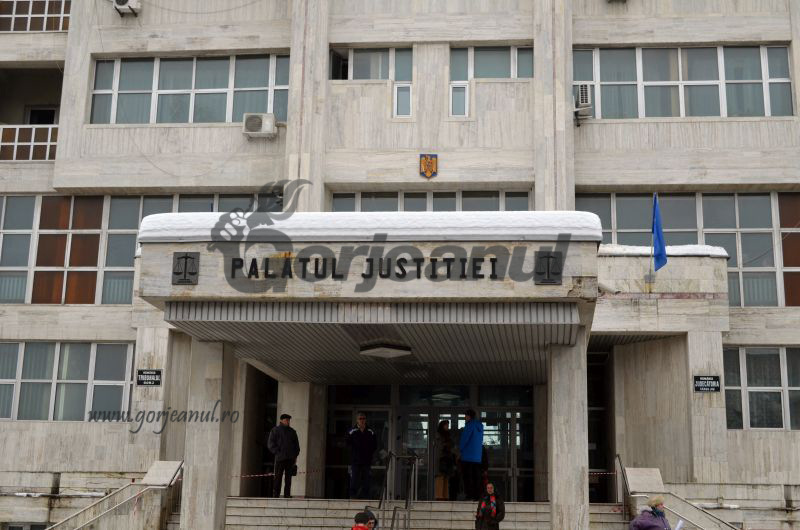 Actuali și foști șefi ai CE Oltenia, urmăriți penal de procurorii târgujieni