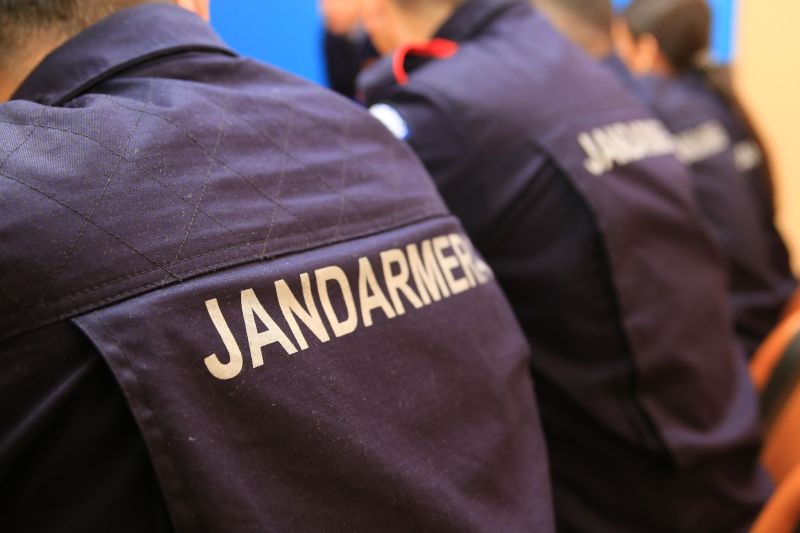 Jandarmii donează sânge