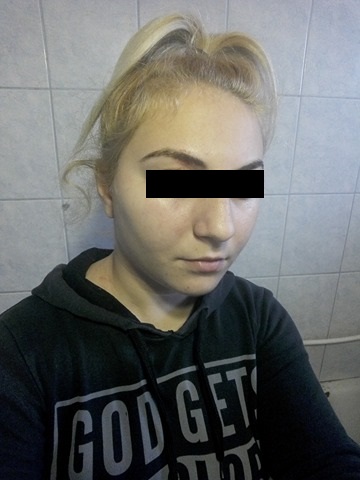 Tânărul acuzat că și-a agresat iubita, eliberat după o noapte de arest