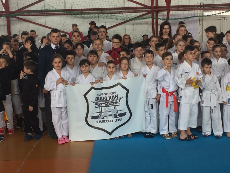Sportivii Clubului Budo Kan au reprezentat cu cinste Gorjul la Cupa Orașului Simeria