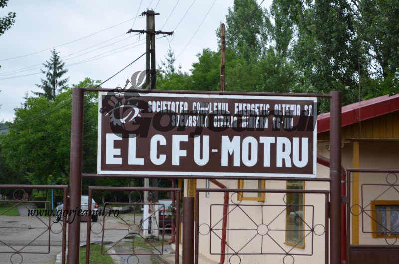 CEO cumpără lopeți de zăpadă pentru ELCFU Motru! La terminarea iernii…