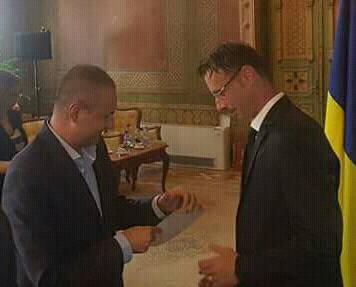 30776288_2065316936816155_872153193_n