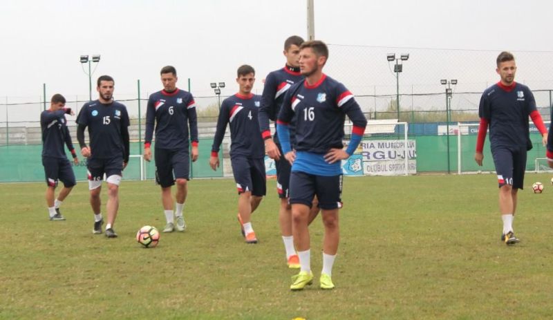 31543070_10156222341861397_8198902837883699200_n