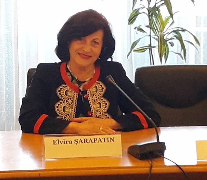 33900379_864716113716464_5768441451360813056_n