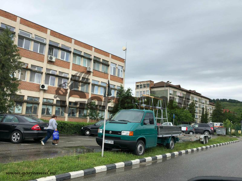 Surse: S-a anunțat al patrulea pacient suspect la Spitalul Motru!