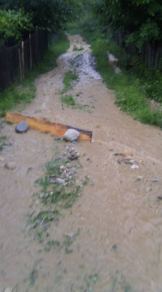 inundatii la balcesti