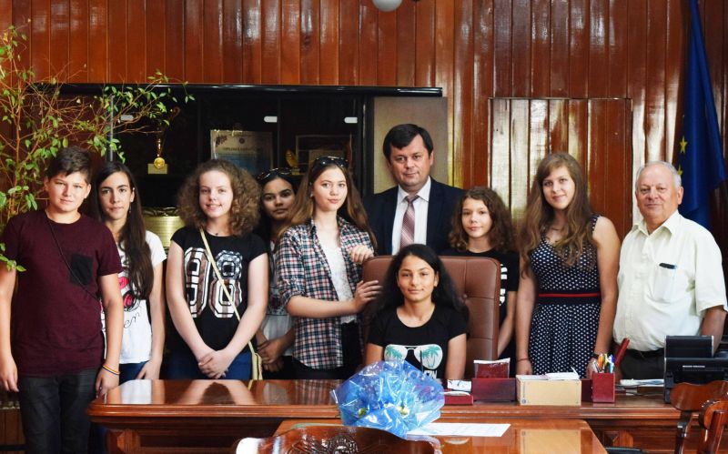 34689313_868724323315643_2188785268994080768_n