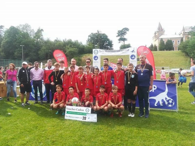 Campioana Gorjului, grupa 2006 a LPS Târgu-Jiu, la turneul Zonal de Fotbal de la Craiova