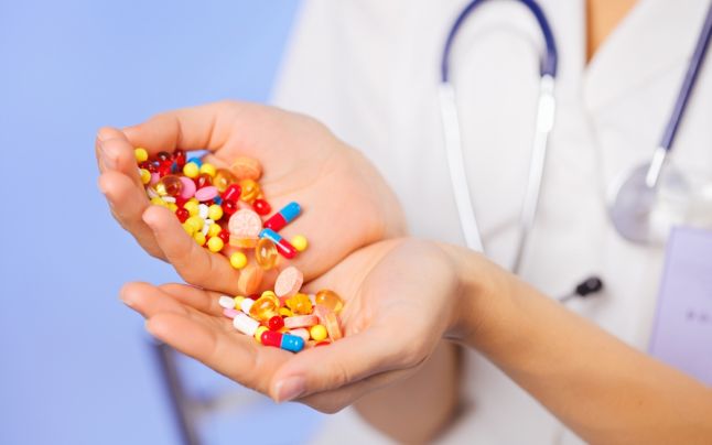 Farmacie veterinară din Târgu-Jiu, amendată pentru eliberarea de medicamente fără prescripţie