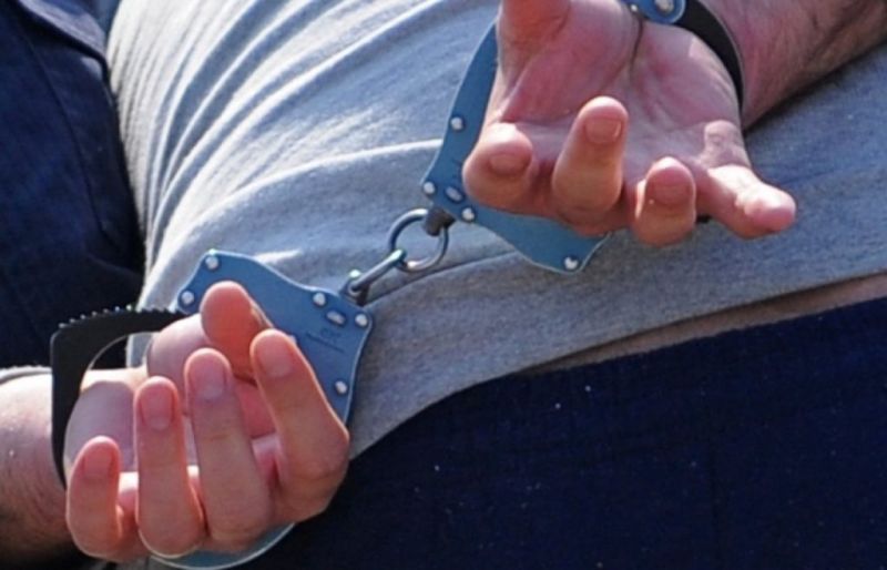 Tânăr din Hunedoara, în arestul Poliției Gorj după furt