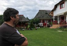 Îl caută turiștii pentru cazare, dar îi refuză!