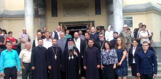 Sfântă Liturghie Arhierească la Biserica «Sfinţii Apostoli Petru şi Pavel» din Municipiul Târgu-Jiu, Gorj