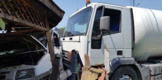 Accident la Țânțăreni, între o cisternă încarcată cu GPL și o autoutilitară