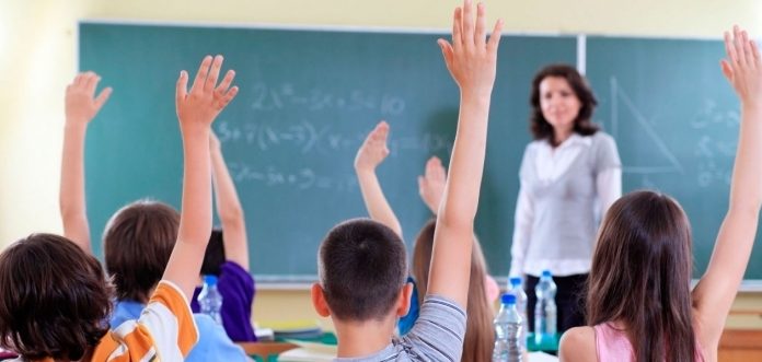 Ministerul Educației va propune extinderea anului școlar