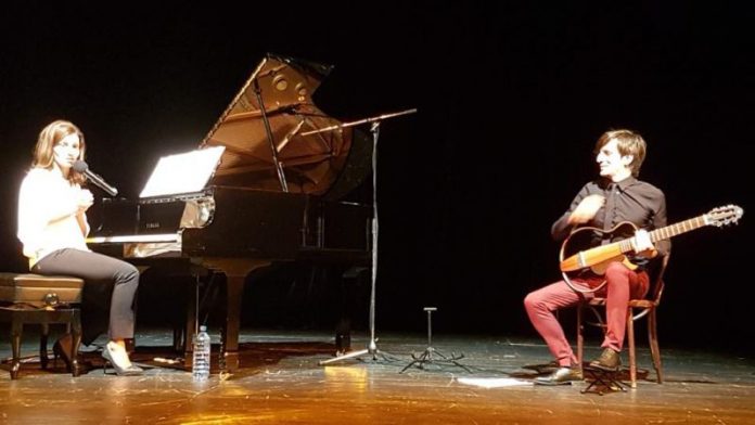 mariano castro si alexandra fist