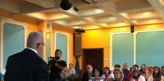 Telemedicina, prezentată participanților la simpozionul de la Novaci