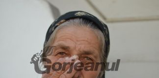 Sexagenară din Urdari, bătută de o vecină pentru un braț de surcele! Agresoarea a scăpat de urmărirea penală