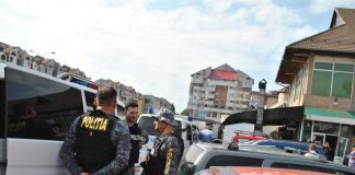 Acțiune de amploare a polițiștilor, în Piața Centrală
