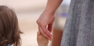 18 Tehnici fundamentale de Parenting, prezentate gorjenilor