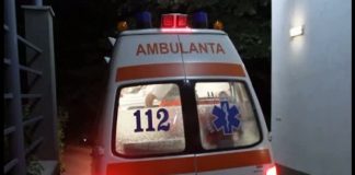 Scandal într-un apartament din Rovinari! Femeie înjunghiată de concubinul gelos