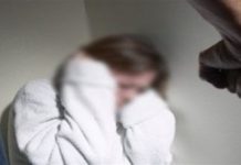 A ajuns în arest, după ce și-a bătut iubita