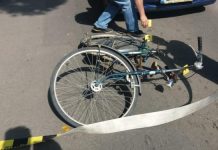 Biciclist accidentat de un pasager neatent
