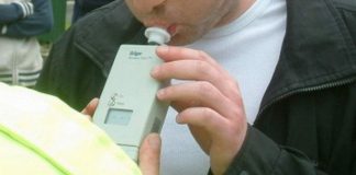 Tamponare la o spălătorie din Târgu-Jiu! Șoferul vinovat era beat