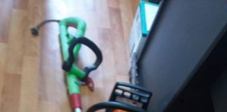 Reținuți pentru furt prin metoda ”burlanul”