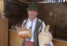 Meșter olar din Gorj, la „Târgul Olarilor” de la Sibiu