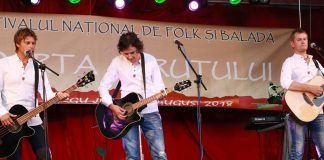 Grupul „Clipa” din Arad a obţinut trofeul Festivalului „Poarta Sărutului”