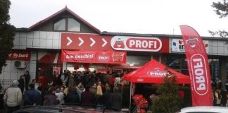 Țeapă de la supermarket! Zeci de lei, retrași în același timp de pe cardurile minerilor și angajatelor Manufactura de Motru SRL
