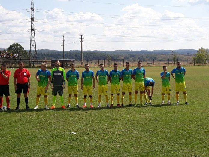 41990826_343062099767912_5836219570049777664_n