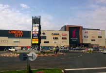 Scandal în parcarea mall-ului din Târgu-Jiu