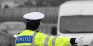 Tânăr fără permis, prins la volanul unei autoutilitare! Dosar penal și pentru cel care i-a dat mașina