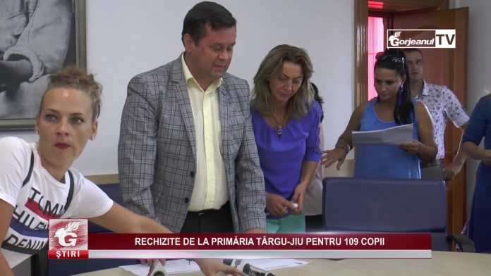 RECHIZITE DE LA PRIMĂRIA TÂRGU-JIU PENTRU 109 COPII