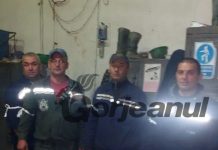 Poartă banderole albe!50 de mineri din Cariera Tismana au solidarizat cu colegii de la Lupoaia