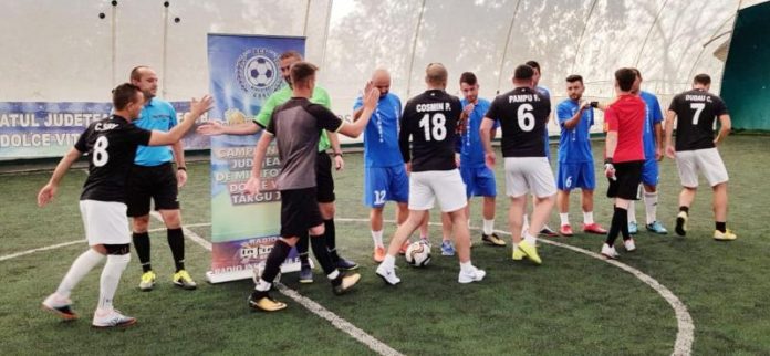 45015649_255009562032734_19218363741896704_n