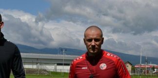 Echipa lui Vasilică vrea să-i dreseze pe “câini”