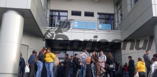 Sute de tineri și-au căutat o slujbă la Bursa locurilor de muncă