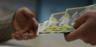 “Bani de liceu”! Elevii vor primi 250 de lei pe lună, din această toamnă!