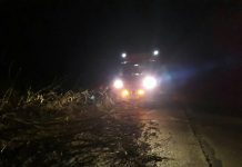 Drum blocat pe Dealul Cărbuneştiului! Drumarii intervin urgent!