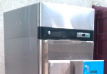 Proprietari a două automate de vânzare a laptelui, amendaţi de DSVSA